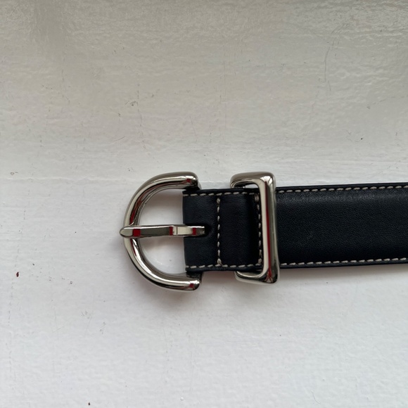 Coach Belt 3960 black leather with silver hardware - Picture 4 of 6